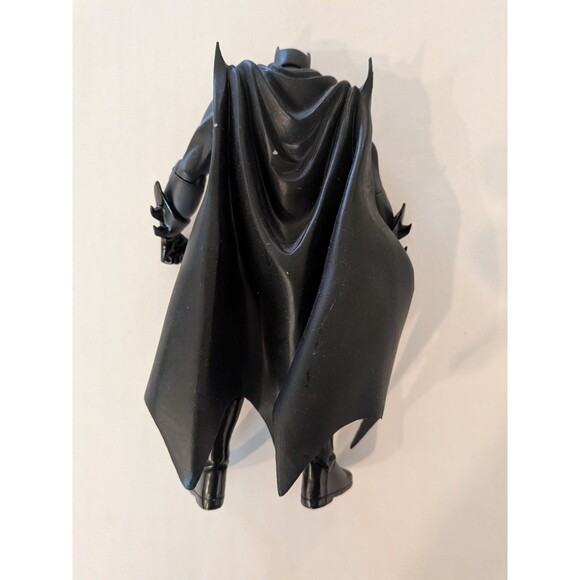 DC Direct Flashpoint Batman Action Figure - LOOSE - Picture 3 of 4